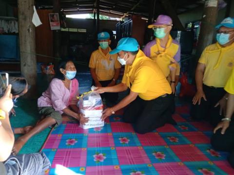 โครงการพัฒนาคุณภาพชีวิตผู้ป่วยติดเตียง ผู้ยากไร้ และผู้ด้อยโอกาส