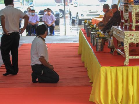 พิธีเจริญพระพุทธมนต์เจริญภาวนา