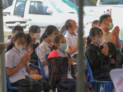 พิธีเจริญพระพุทธมนต์เจริญภาวนา