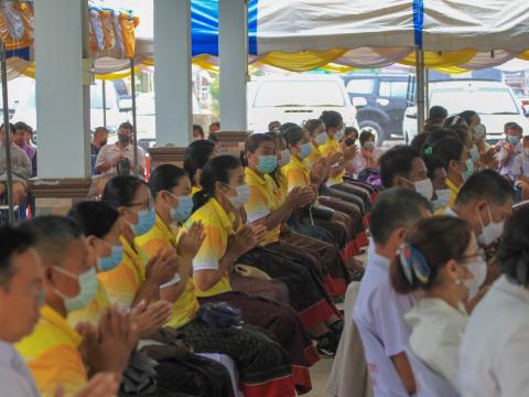 พิธีเจริญพระพุทธมนต์เจริญภาวนา