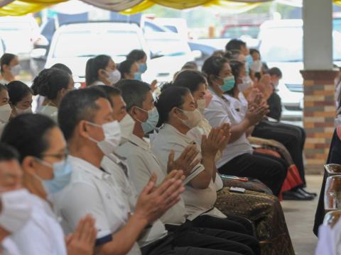 พิธีเจริญพระพุทธมนต์เจริญภาวนา