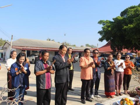 กิจกรรม ถวายเพลพระ ณ ห้องประชุมเอนกประสงค์ อบต.หนองชัยศรี