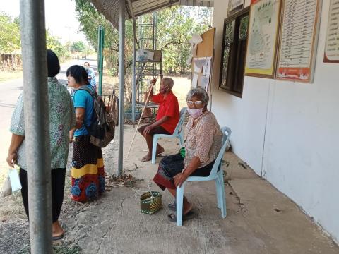 รวมรูปภาพ : ตำบลหนองชัยศรี ร่วมป้องกันการแพร่ระบาดของเชื้อไวรัสโ